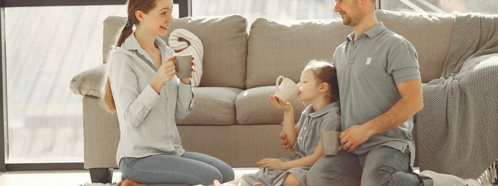 Una famiglia a casa